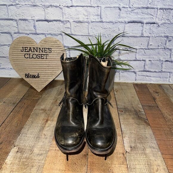 Hinge double zipper ankle boots distressed Anthropologie - Picture 6 of 12